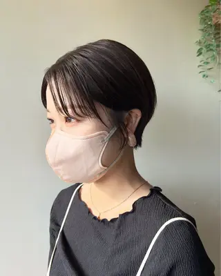 ショート カラー AIconic nagoya所属・縮毛矯正/ レイヤー/ミディアムのヘアスタイル