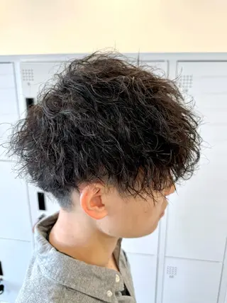 パーマ メンズ 八木 菜美のヘアスタイル