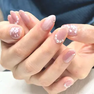 ネイル Bianca市ヶ谷店 Aiuraのネイルデザイン