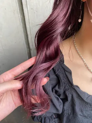 ロング 透け感ベージュ ／ミハルのヘアスタイル