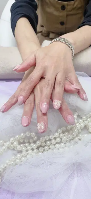 ネイル ENsalon AKIRAのネイルデザイン