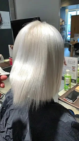 ショート カラー パーマ ヘアアレンジ メンズ キッズ ネイル マツエク・マツパ LINDOTOKYO梅田所属・酸性ストレート 髪質改善大槻勇樹のヘアスタイル
