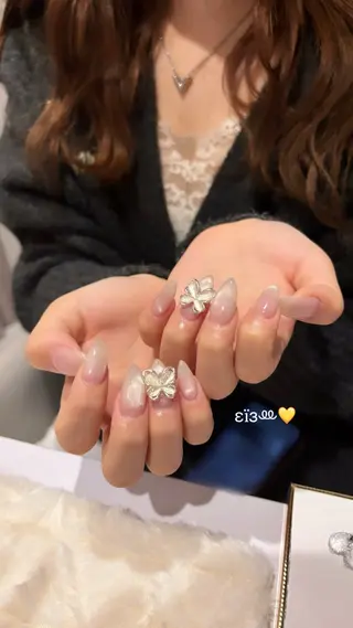 ネイル ルル シェアサロン所属・山下 舞華のネイルデザイン