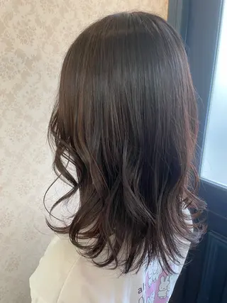 ミディアム ヒヨシ ルナのヘアスタイル