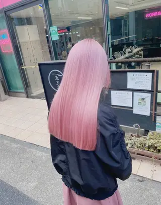 ロング カラー パーマ ヘアアレンジ メンズ キッズ ネイル マツエク・マツパ アイブロウ ハイトーン/ピンク 💗モモ໒꒱のヘアスタイル