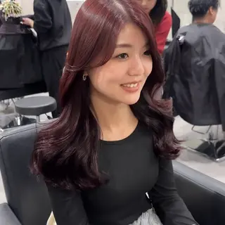 ロング カラー _WHITE +南海難波所属・YUMI YUMIのヘアスタイル