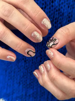 ネイル kiii.__ ✴︎*のネイルデザイン