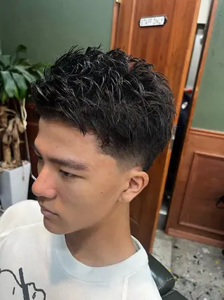 ショート SOLIZ HAIR CREW所属・関根 武蔵のヘアスタイル