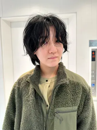 ショート パーマ 瓜谷 亮磨のヘアスタイル