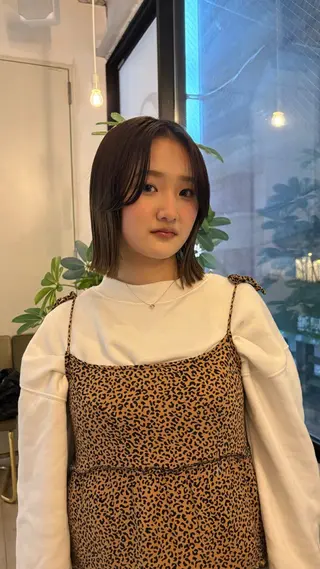 ショート ひなの/透明感 カラー/レイヤーのヘアスタイル