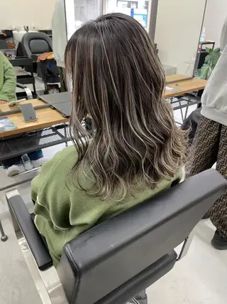パーマ ロング カラー ヘアアレンジ ネイル マツエク・マツパ アイブロウ カラー特化サロン大阪 ルービック江坂/新城のヘアスタイル