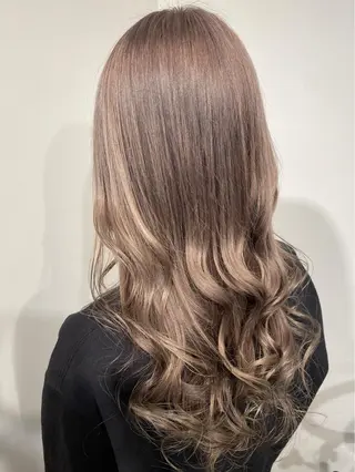 ロング カラー パーマ ヘアアレンジ メンズ キッズ ネイル マツエク・マツパ アイブロウ 韓国/顔周り/透明感 /レイヤー/ひなたのヘアスタイル