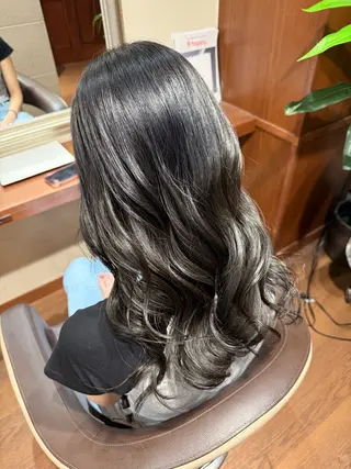 セミロング カラー RINA .のヘアスタイル