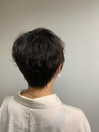 ショート ウスイマイコ カット/ケアカラーのヘアスタイル