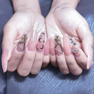 ネイル DEMAIN- 🕊️のネイルデザイン