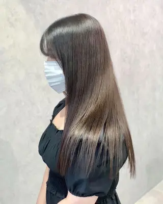 ロング LOWRL(ロウル)所属・💍縮毛矯正特化 🫧小山内寛季のヘアスタイル