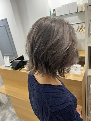 ミディアム hoNua. 栄/透明感カラーのヘアスタイル