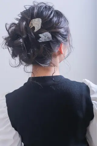 ミディアム ヘアアレンジ 伊藤 裕貴のヘアスタイル