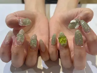 Nanami 🌛のネイルデザイン