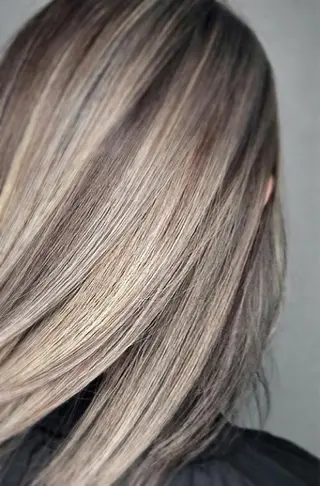 ミディアム カラー 🦋透明感カラー🦋 CHIHARUのヘアスタイル