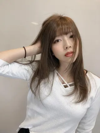 ロング wep所属・ジョ サイコウのヘアスタイル