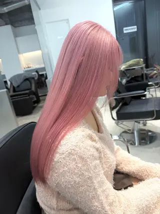 ロング ブリーチ特化🎖️ピ ンクカラー高橋さやかのヘアスタイル