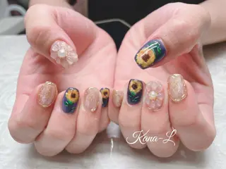 カラー ネイル 芦辺 香奈のネイルデザイン