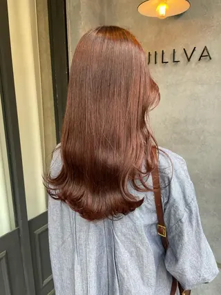 ロング カラー N°　jillva 腰山 菜々美のヘアスタイル