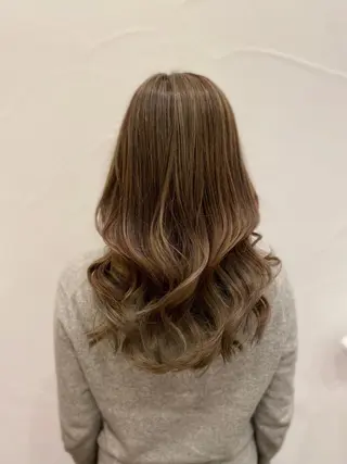 セミロング カラー Ash中目黒店 榊間茜のヘアスタイル