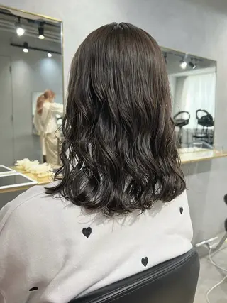 ミディアム カラー パーマ akane/ベージュ /オリーブ/ブラウンのヘアスタイル