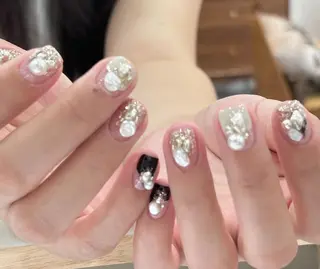 ネイル Pure&Rich Nailのネイルデザイン