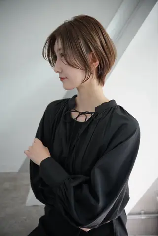 ショート カラー 加賀 千聖 /soigneのヘアスタイル