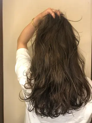 ロング カラー ヘアアレンジ 刀根 亮馬のヘアスタイル