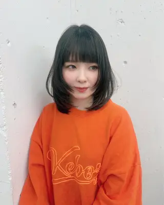 ミディアム 野嶽 絵美のヘアスタイル