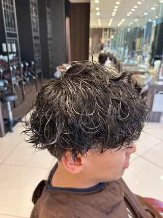 パーマ メンズ メンズ専門 米山諒✂️のヘアスタイル