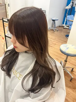 ロング FENICE on the beach所属・タニ ヒナタのヘアスタイル