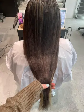 ロング カラー ヘアアレンジ 寺西 恵🪡🤍のヘアスタイル