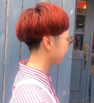 ショート カラー ブリーチ、パーマ 西部笑のヘアスタイル