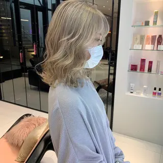 ミディアム カラー ハッシュカット/ハイ トーン/MANAMIのヘアスタイル