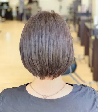 ショート カラー 太田 未来のヘアスタイル