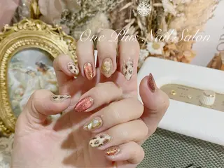 ショート カラー ネイル One Plus Nail Salonのネイルデザイン