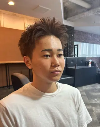 ショート カラー メンズ グロウ天神所属・清潔感のある髪へ✨️ 井上一真のヘアスタイル