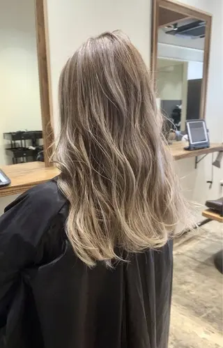 カラー MEGU💓艶髪 レイヤー💓韓国風のヘアスタイル