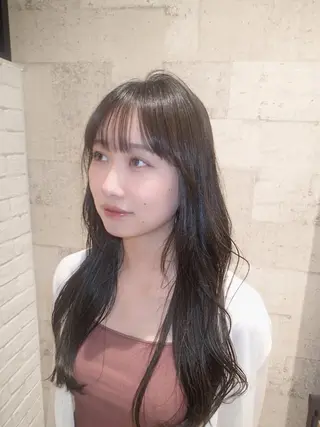 ロング カラー the C ayuのヘアスタイル