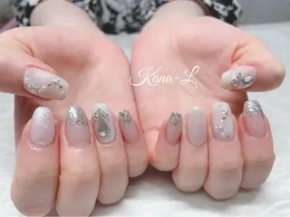 カラー ネイル 芦辺 香奈のネイルデザイン