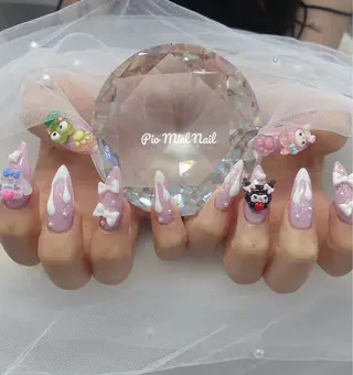 ミディアム Pio Mielのネイルデザイン