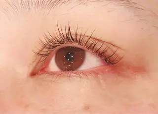 マツエク・マツパ QUATRO小山店 tomomiのヘアスタイル