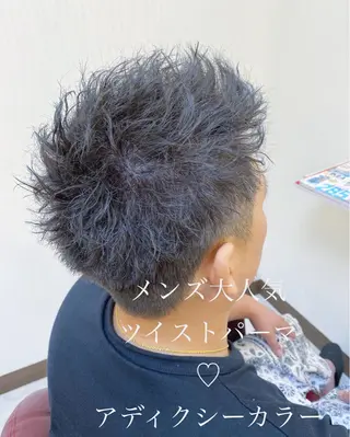 ショート カラー パーマ YURI ✨のヘアスタイル