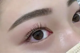 マツエク・マツパ アイブロウ EmiyBeautyLush所属・Emiy BeautyLushのマツエク・マツパデザイン