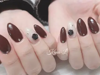ネイル 芦辺 香奈のネイルデザイン